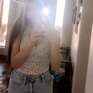 Meet your Posher, Ariel